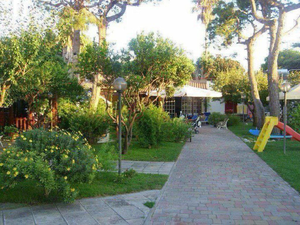 Casina Delle Arti Bed and Breakfast San Cataldo  Εξωτερικό φωτογραφία