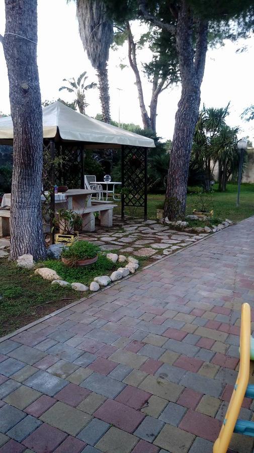 Casina Delle Arti Bed and Breakfast San Cataldo  Εξωτερικό φωτογραφία